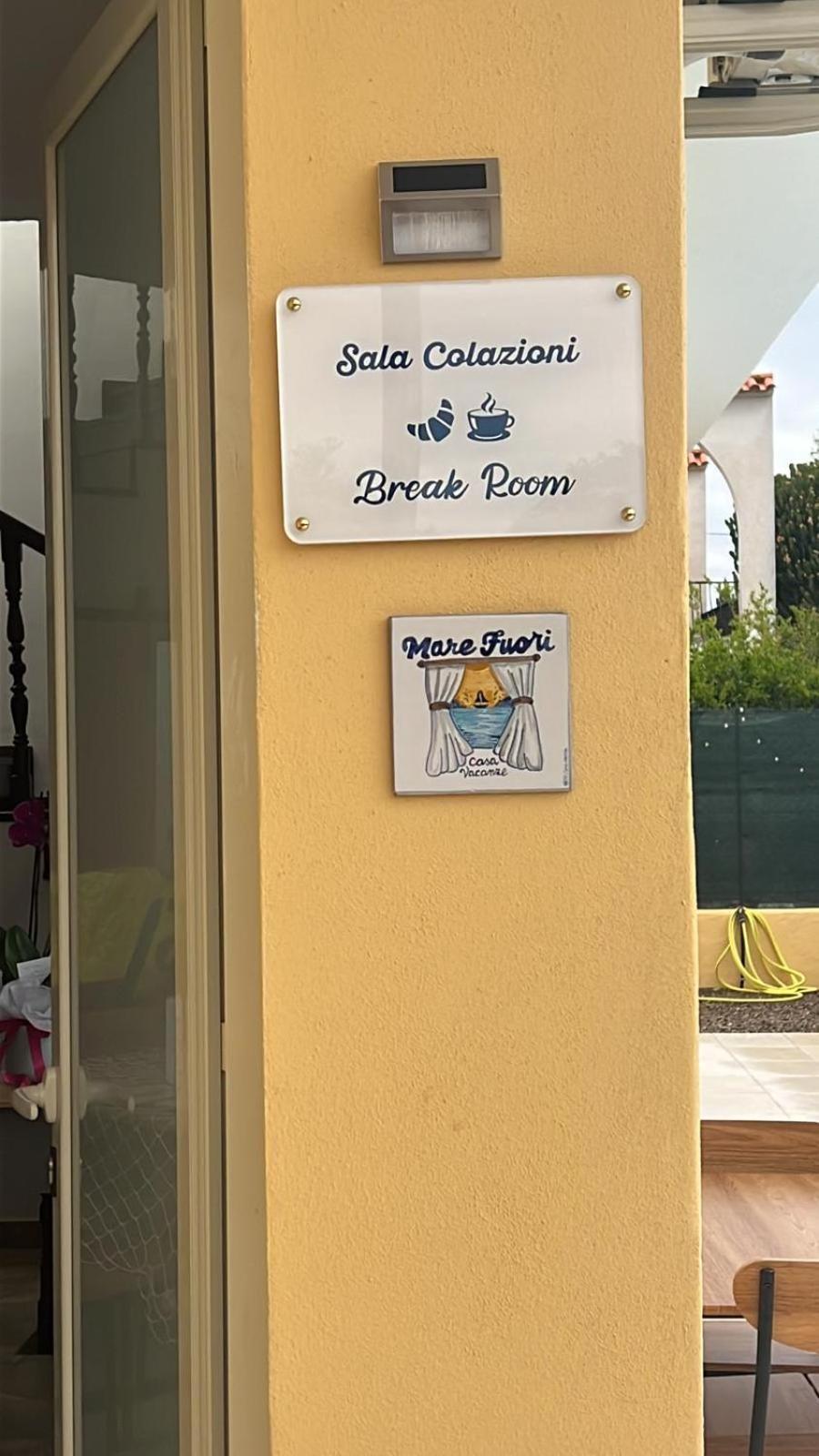 Casa Vacanze Mare Fuori Capoterra Bagian luar foto